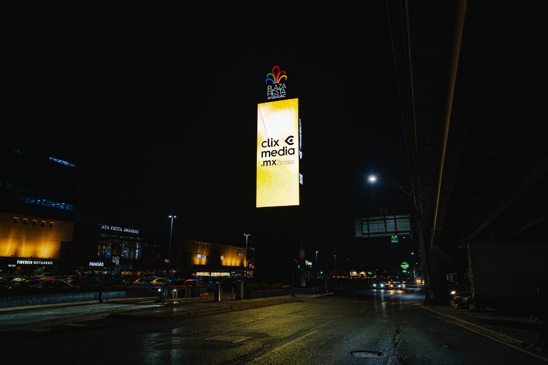 TOTEM ANÁHUAC