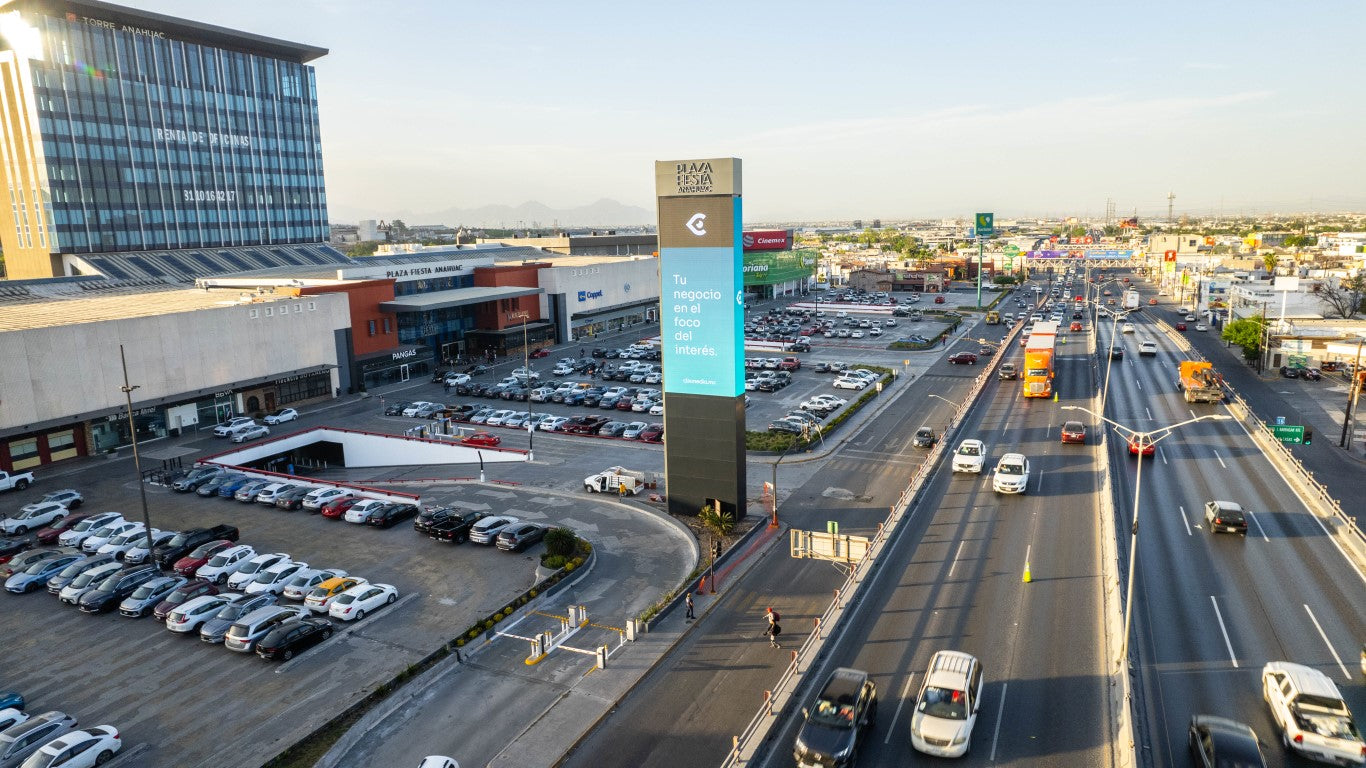 TOTEM ANÁHUAC